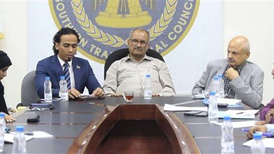 إتمام مراسم تسليم واستلام لقيادة انتقالي العاصمة عدن