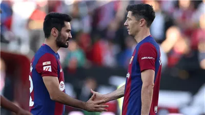 نقل نجم برشلونة إلى المستشفى