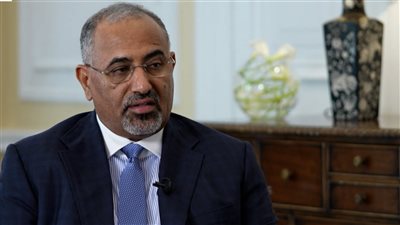 رسائل تحذيرية للرئيس الزُبيدي تكشف خطر ذراع إيران في المنطقة 