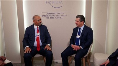 الرئيس الزُبيدي يواصل مباحثاته مع رؤساء الوفود في دافوس السويسرية