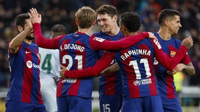 برشلونة يقسو على خيتافي ويرتقي إلى وصافة 