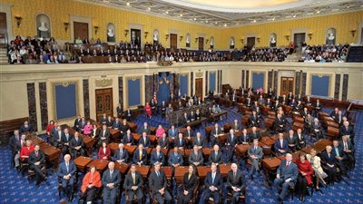 أعضاء بالشيوخ الأمريكي يشككون في جدوى استراتيجية بايدن مع الحوثيين