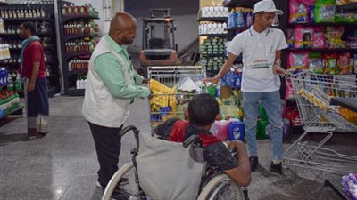 تدشين مشروع إسنادكم لتوزيع السلال الغذائية لـ 5000 أسرة بالمكلا وضواحيها