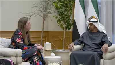 رئيس الإمارات يبحث مع رئيسة 