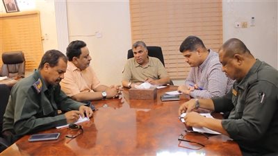 أمن ساحل حضرموت يقر إلزام المحال التجارية بتركيب كاميرات المراقبة الأمنية 