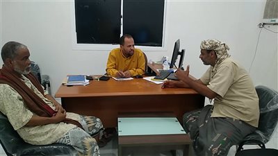 قيادة انتقالي الديس الشرقية تطلع على نشاط مكتب الصحة في المديرية 