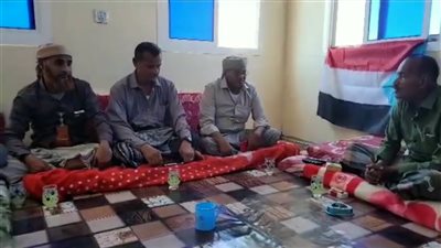 قيادة انتقالي حجر بحضرموت تزور جرحى المديرية وعددًا من الشخصيات الاجتماعية