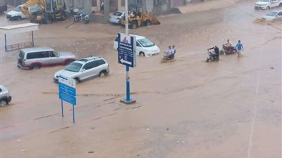 غرفة عمليات بانتقالي حضرموت لمساندة المواطنين خلال المنخفض الجوي