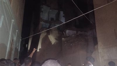 انهيار مبنى قديم بمدينة شبام التاريخية جراء الأمطار الغزيرة 