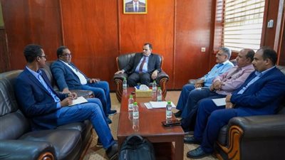 الوزير السقطري يبحث إمكانية إنشاء محطة للبحوث الزراعية في سقطرى