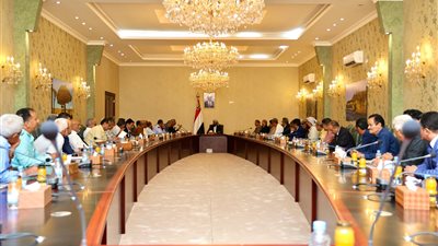 المحرّمي يعقد لقاءً موسعاً بالسلطات المحلية والتنفيذية بمحافظة لحج