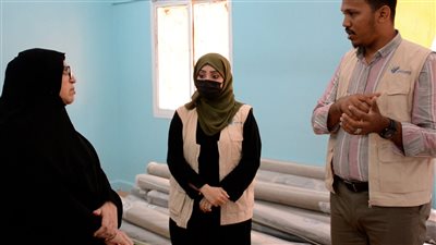 توزيع مواد ايوائية للعاملين في جمعية أطفال عدن للتوحد