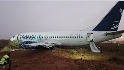 السنغال.. إصابة 11 شخصا بانحراف طائرة ركاب