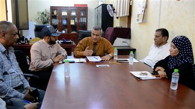 مناقشة تعزيز جهود الشؤون الاجتماعية في عدن والسلطة المحلية في صيرة