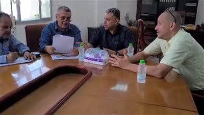 أمين عام عدن يطلع على الدراسات الأولية لمشاريع خدمية بالعاصمة