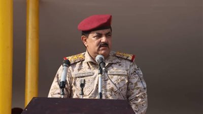 وزير الدفاع: سفن إيرانية تصل الحديدة دون خضوعها للتفتيش الأممي