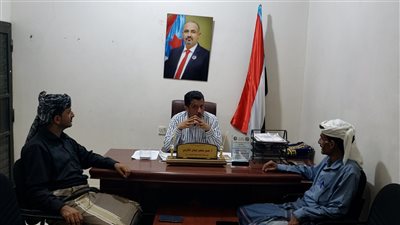 رئيس تنفيذية انتقالي أبين يناقش الأوضاع الخدمية في مديرية جيشان