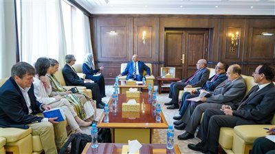 سفراء الاتحاد الأوروبي يختتمون زيارتهم إلى عدن.. تجديد دولي لدعم السلام والاقتصاد 