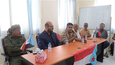 رئيس انتقالي حضرموت يطلع على أوضاع الديس الشرقية 