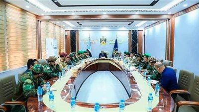 الكثيري يترأس اجتماعا أمنيا وعسكريا بالعاصمة عدن