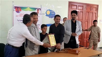 سلطة أبين تُكرّم العبقري السعيدي الحاصل على لقب عباقرة العرب في الرياضيات 