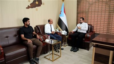 لقاء يبحث تعزيز الدور الإعلامي في منسقية انتقالي جامعة حضرموت