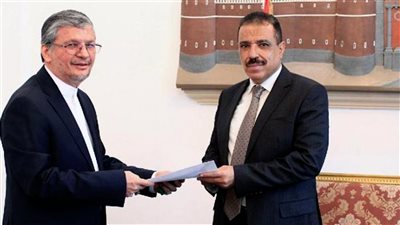 إيران تنقض عهدًا سابقاً وتعين «مندوبًا» جديدا لدى مليشيا الحوثي