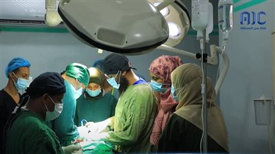 تواصل المخيم الطبي المجاني لجراحة الأورام في العاصمة عدن 