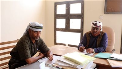 قيادة انتقالي المحفد بأبين تطلع على سير العمل في المحكمة الابتدائية 