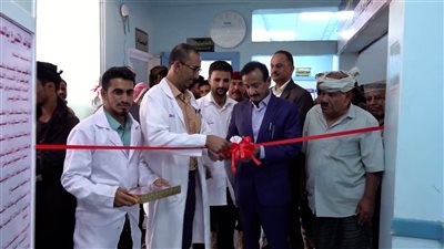 محافظ شبوة يفتتح المركز الوطني لنقل الدم وأبحاثه
