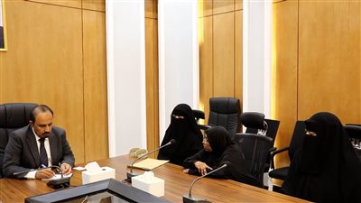 محافظ حضرموت يؤكد الاهتمام بدعم تعليم شريحة ذوي الهمم 