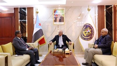 الكثيري يشدد على ضرورة اتباع منهجية واضحة وعادلة في توزيع المنح الدراسية