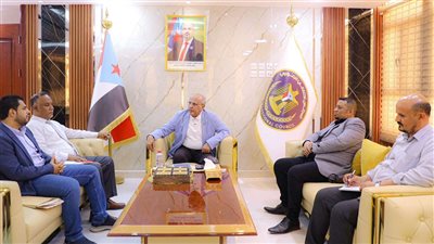 الكثيري يطَّلع على سير عمل صندوق رعاية النشء والشباب والرياضة