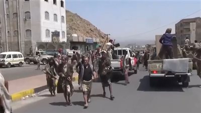 مليشيا الحوثي الإرهابية تقتحم عزل مديرية شرعب السلام بتعز اليمنية
