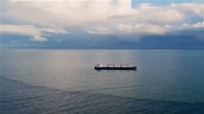 تحقيق سويسري يكشف عن مركز إنساني حوثي يشرف على العمليات الإرهابية ضد السفن