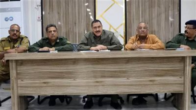 مدير أمن العاصمة عدن يشدد على ضرورة الانضباط والتفاعل مع بلاغات المواطنين