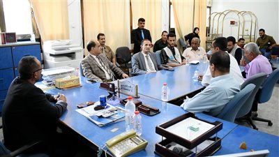 مدير عام مديرية دار سعد يدشن مشروع تجهيز وتأثيث كلية المجتمع بعدن