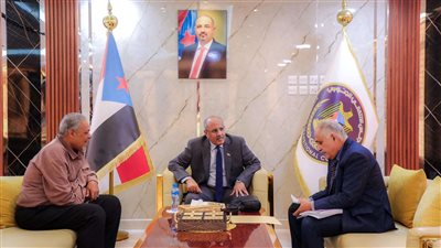 الكثيري يشيد بدور اللجان المجتمعية في معالجة القضايا وخدمة المواطنين بالعاصمة عدن