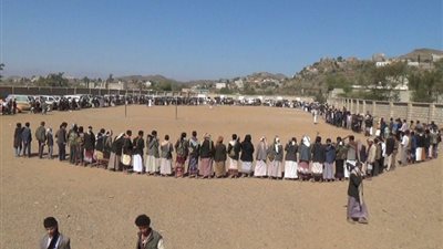 قبائل إب تتوافد إلى صنعاء للتضامن مع أسرة أبو شعر