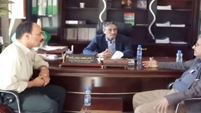 هشلة يشيد بخدماتها الإدارية والتقاعدية لموظفي الدولة بشبوة