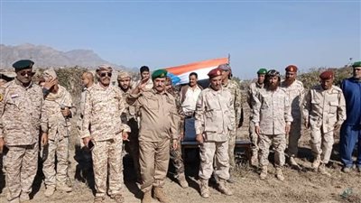 محافظ الضالع يدشن العام التدريبي 2025 للواء 33 مدرع بعرض عسكري مهيب