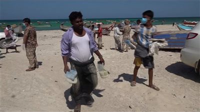 بدء حملة نظافة في محمية ديطوح بسقطرى