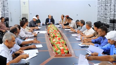 اجتماع في دار سعد بعدن يقف أمام الخطة الأمنية خلال أيام عيد الفطر 