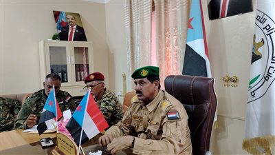 قائد اللواء الثالث بسقطرى يشيد بالانضباط ويؤكد استمرار دعم استقرار المحافظة