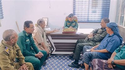 مدير عام شرطة شبوة يتفقد شرطة مديرية عتق ويطلع على سير العمل 