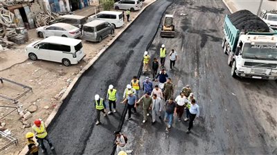 الحريزي والعقربي يتفقدان مشروع تأهيل خط دوار الملعب – جولة السيلة بعدن