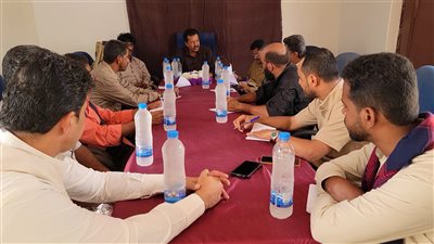 تنفيذي رضوم يناقش تقرير الصحة ويطالب دعم مستشفى المديرية وإنشاء مركز لغسيل الكلى