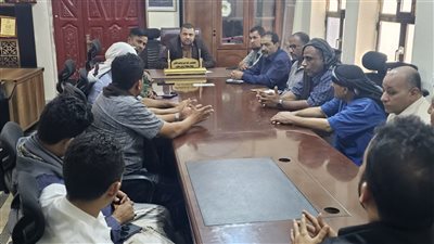 وكيل سقطرى يترأس اجتماعًا يبحث اعتماد تسعيرة جديدة للمواد الغذائية