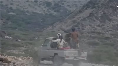 مقتل طفلة وإصابة شقيقها بقصف حوثي في منطقة سكنية بتعز اليمنية