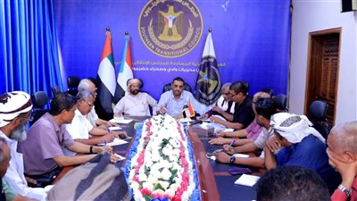 انتقالي الوادي يجدد وقوفه إلى جانب أبناء تريم لانتزاع حقوقهم